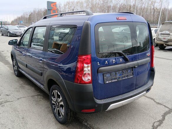 2026 Lada (ВАЗ) Largus Cross I Рестайлинг, синий - вид 4