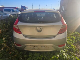 2014 Hyundai Solaris I, серебристый, 705000 рублей, вид 3