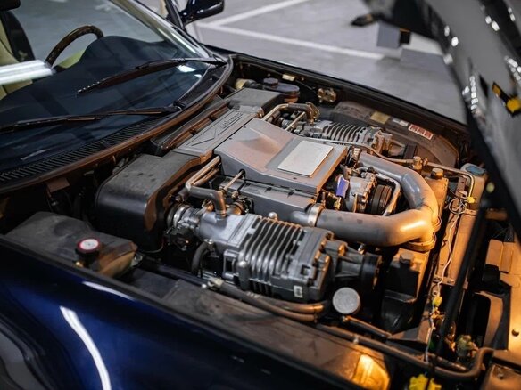 1998 Aston Martin V8 Vantage II, синий, 25500000 рублей - вид 6