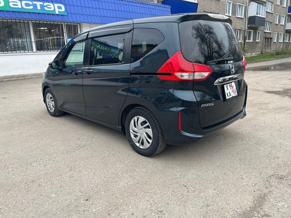 2019 Honda Freed II, зелёный, 1550000 рублей - вид 5