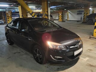 2013 Opel Astra J Рестайлинг, чёрный, 790000 рублей, вид 2