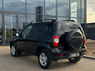 2018 Chevrolet Niva I Рестайлинг, чёрный, 770000 рублей, вид 2