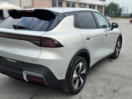 2026 Changan Qiyuan Q05 51.9 kWh II, серебристый, 2350000 рублей, вид 4