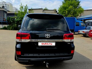 2018 Toyota Land Cruiser 200 Series Рестайлинг 2, чёрный, 7600000 рублей, вид 5