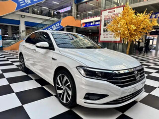 2022 Volkswagen Sagitar III Рестайлинг, белый, 1370000 рублей, вид 1