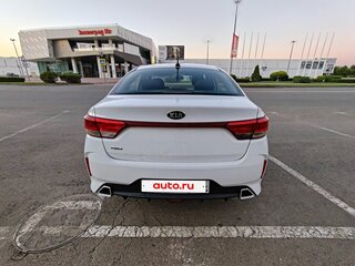 2021 Kia Rio IV Рестайлинг, белый, 935000 рублей, вид 4