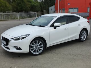 2018 Mazda Axela III Рестайлинг, белый, 1750000 рублей, вид 1