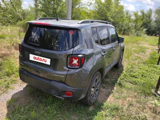 2020 Jeep Renegade I Рестайлинг, серый, 1499999 рублей, вид 3