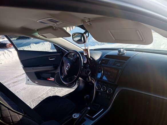2011 Mazda 6 II (GH) Рестайлинг, белый, 830000 рублей - вид 9