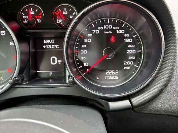 2013 Audi TT II (8J) Рестайлинг, оранжевый - вид 10