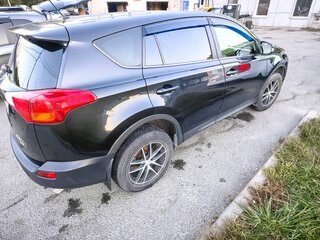 2013 Toyota RAV4 IV (XA40), чёрный, 2100000 рублей, вид 3