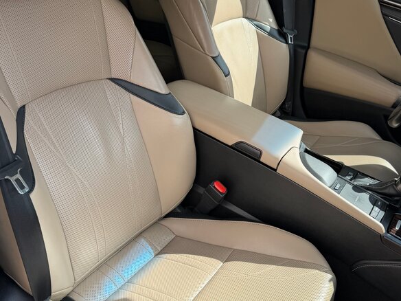 2019 Lexus ES 250 VII, белый, 4030000 рублей - вид 12