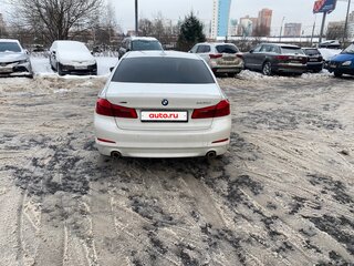 2017 BMW 5 серии 520d xDrive VII (G30/G31/G38), белый, 2750000 рублей, вид 2