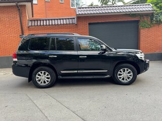 2019 Toyota Land Cruiser 200 Series Рестайлинг 2, чёрный, 13000000 рублей, вид 5
