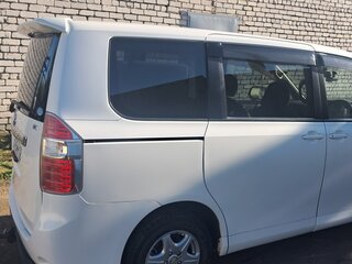2007 Toyota Noah II (R70), белый, 1520000 рублей, вид 5