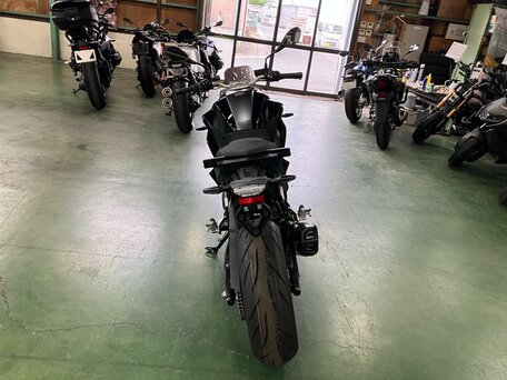 2024 BMW F 900 R, чёрный, 1277000 рублей, вид 4