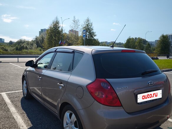 2009 Kia Ceed I, бежевый, 590000 рублей - вид 5