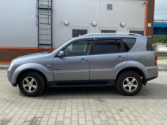 2012 SsangYong Rexton II, серый, 1200000 рублей - вид 1