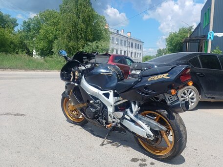 1997 Honda CBR 900RR Fireblade, чёрный, 330000 рублей, вид 4