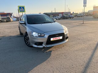 2011 Mitsubishi Lancer X Рестайлинг, серебристый, 600000 рублей, вид 2