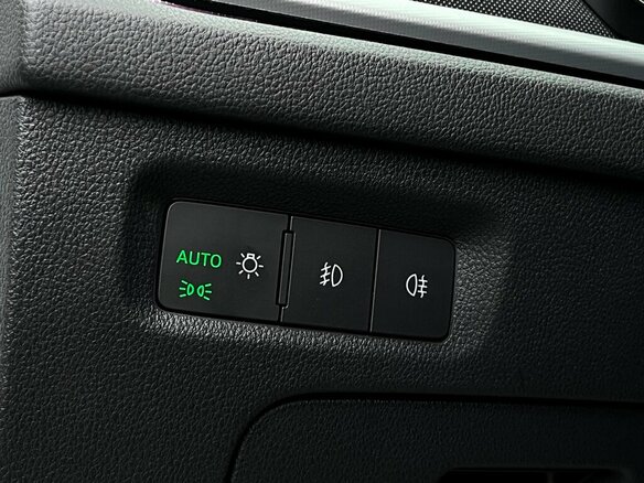 2021 Skoda Octavia IV (A8), белый, 1990900 рублей - вид 21