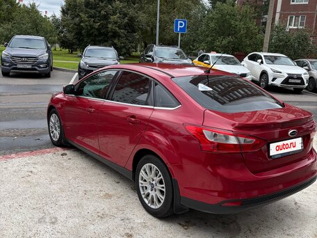 2012 Ford Focus III, красный, 750000 рублей, вид 3