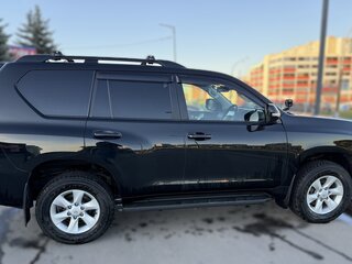 2019 Toyota Land Cruiser Prado 150 Series Рестайлинг 2, чёрный, 4250000 рублей, вид 4