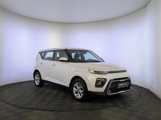 2022 Kia Soul III, белый, 1980000 рублей, вид 3