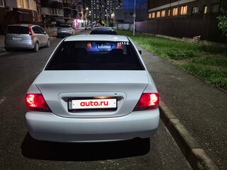 2003 Mitsubishi Lancer Cedia IX, белый, 250000 рублей, вид 3