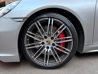 2015 Porsche 911 Turbo VII (991), серебристый, 11790000 рублей, вид 4
