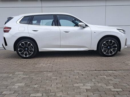 2025 BMW X3 Long 30L xDrive IV (G45/G48), белый, 7250000 рублей, вид 5