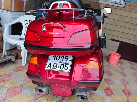 2000 Honda GL 1800 Gold Wing, красный, 1000000 рублей, вид 4