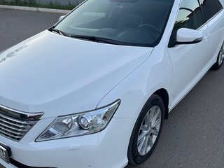 2011 Toyota Camry VII (XV50), белый, 1000000 рублей, вид 3