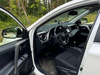 2015 Toyota RAV4 IV (XA40) Рестайлинг, белый, 1950000 рублей, вид 5