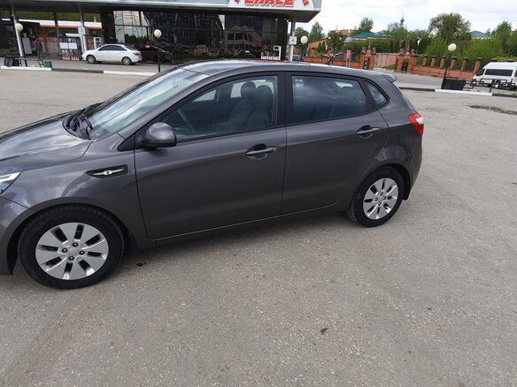 2013 Kia Rio 4-speed III, серый, 959000 рублей - вид 7