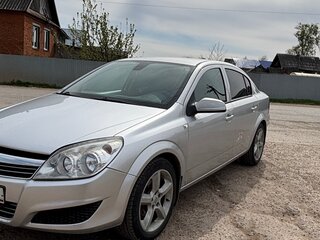 2011 Opel Astra H Рестайлинг, серебристый, 510000 рублей, вид 1