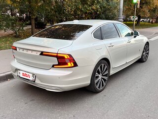 2020 Volvo S90 II Рестайлинг, серебристый, 3800000 рублей, вид 4