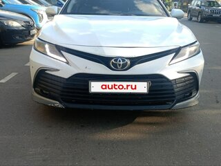 2021 Toyota Camry VIII (XV70) Рестайлинг, белый, 1850000 рублей, вид 1