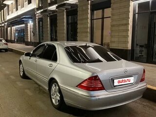 2002 Mercedes-Benz S-Класс 320 IV (W220), серебристый, 795000 рублей, вид 1