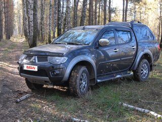 2011 Mitsubishi L200 IV, серый, 1990000 рублей, вид 2