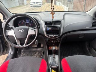 2012 Hyundai Solaris I, серый, 680000 рублей, вид 4