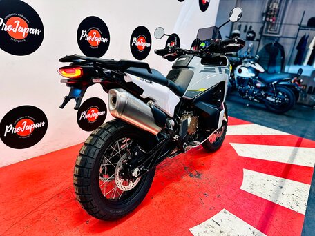 2026 Husqvarna Norden 901, серый, 1750000 рублей, вид 2