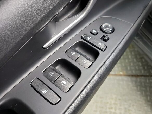 2022 Hyundai Avante VII, чёрный, 1690000 рублей - вид 14