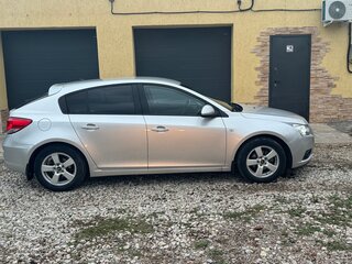 2012 Chevrolet Cruze I, серебристый, 749999 рублей, вид 4