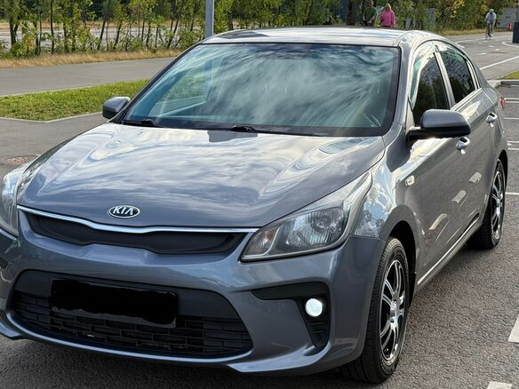 2018 Kia Rio IV, серый, 1249000 рублей - вид 3