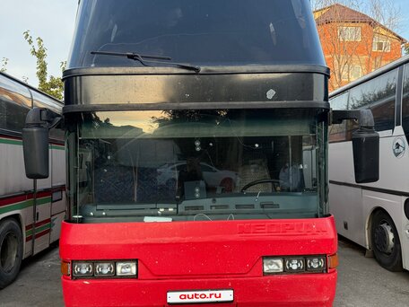 2000 Neoplan Cityliner, красный, 2000000 рублей, вид 3