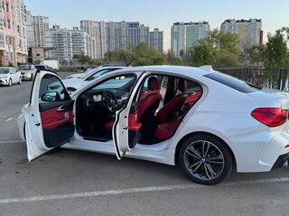 2021 BMW 1 серии 120i III (F52) Рестайлинг, белый, 2400000 рублей, вид 3