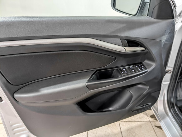 2019 Lada (ВАЗ) Vesta I, серебристый, 900000 рублей - вид 18