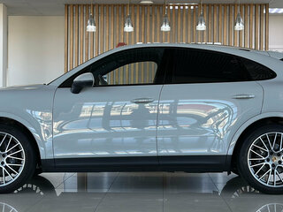 2023 Porsche Cayenne Coupé III, серый, 12795000 рублей, вид 3