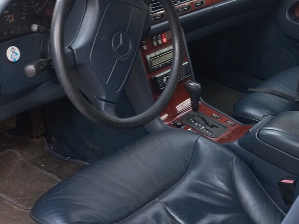 1997 Mercedes-Benz S-Класс 300 III (W140) Рестайлинг, синий, 1400000 рублей - вид 5
